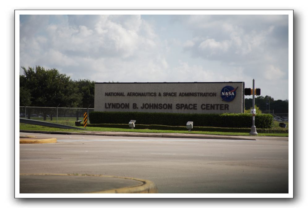 Armadillo Tour - NASA Mission Control 002