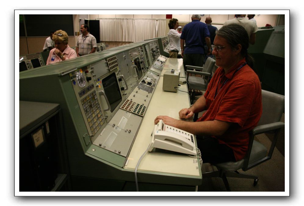 Armadillo Tour - NASA Mission Control 275