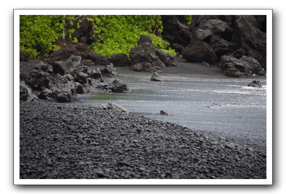 Hana-Highway-Waianapanapa-State-Park-214