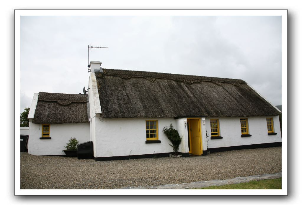 Castle-Dunguaire-Ballyvaughan-Cliffs-of-Moher-3133