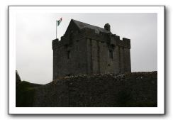 Castle-Dunguaire-Ballyvaughan-Cliffs-of-Moher-2992