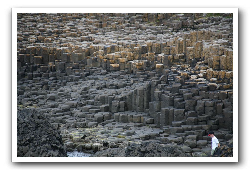 Giants-Causeway-Northern-Ireland-935